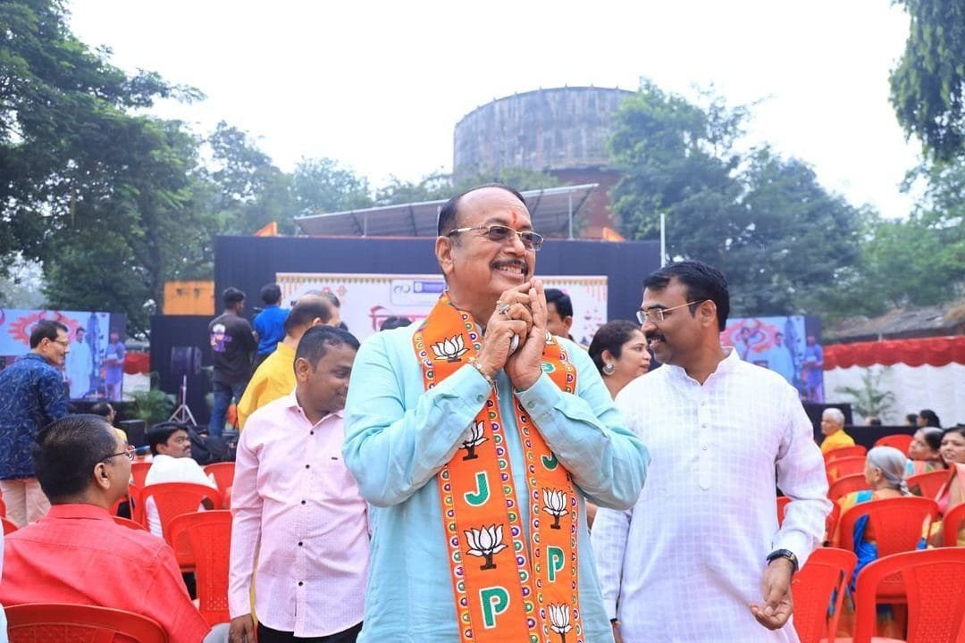 अध्यक्ष: उज्वल प्रबोधिनी शैक्षणिक संस्था, बदलापूर